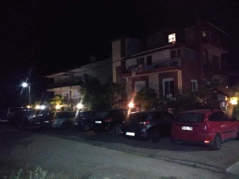 Blue Moon Accommodation Michaniona Exterior foto